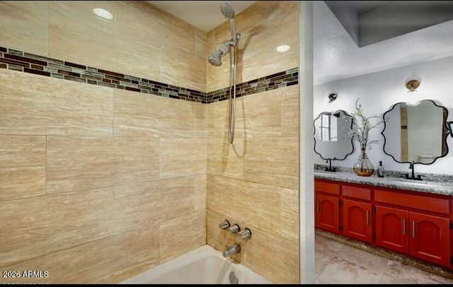 908 W FLYNN Lane, Phoenix, AZ 85013