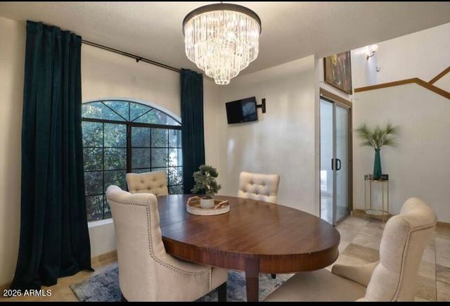 908 W FLYNN Lane, Phoenix, AZ 85013