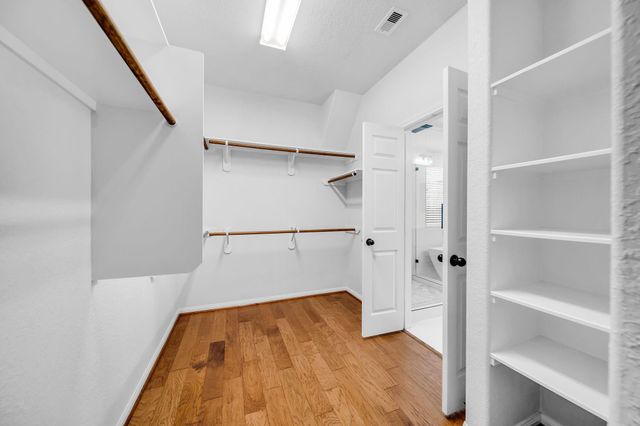 13806 Windsor Garden Lane, Houston, TX 77044