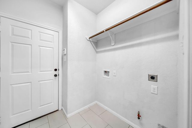 13806 Windsor Garden Lane, Houston, TX 77044