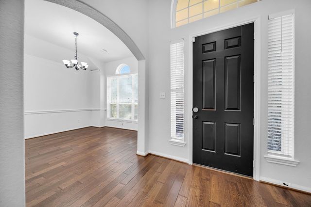 13806 Windsor Garden Lane, Houston, TX 77044