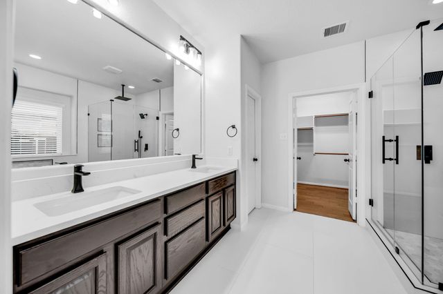 13806 Windsor Garden Lane, Houston, TX 77044