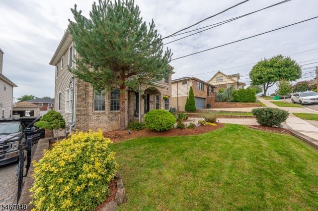 664 Teneyck Ave, Lyndhurst Twp., NJ 07071
