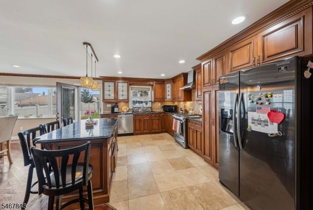 664 Teneyck Ave, Lyndhurst Twp., NJ 07071