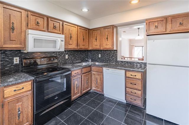 1012 Country Court, Lawrenceville, GA 30044