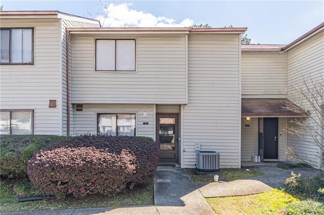 1012 Country Court, Lawrenceville, GA 30044