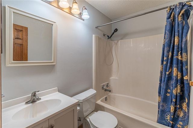 1012 Country Court, Lawrenceville, GA 30044