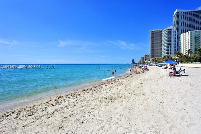 3725 S Ocean Dr 715, Hollywood, FL 33019