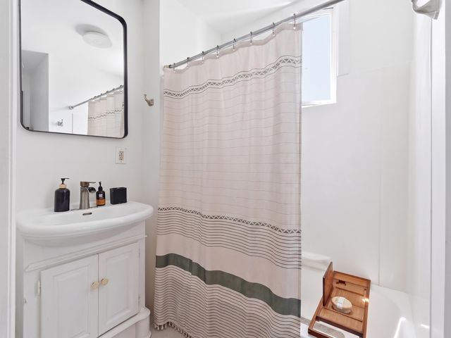 211 PLAINFIELD AVE, Jc, Journal Square, NJ 07306