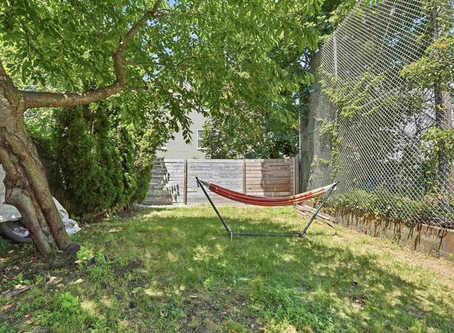 211 PLAINFIELD AVE, Jc, Journal Square, NJ 07306