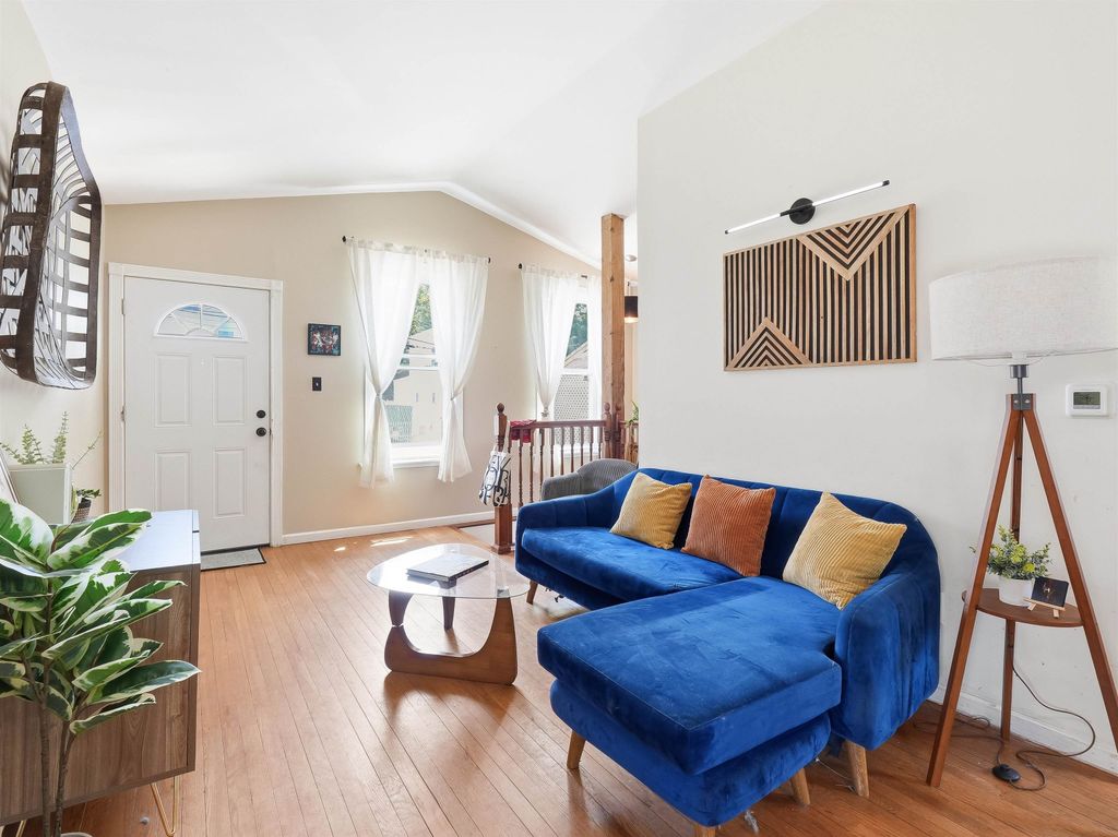 211 PLAINFIELD AVE, Jc, Journal Square, NJ 07306