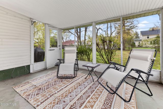 711 Riverside Avenue, Glenville, NY 12302