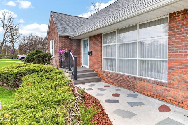 711 Riverside Avenue, Glenville, NY 12302