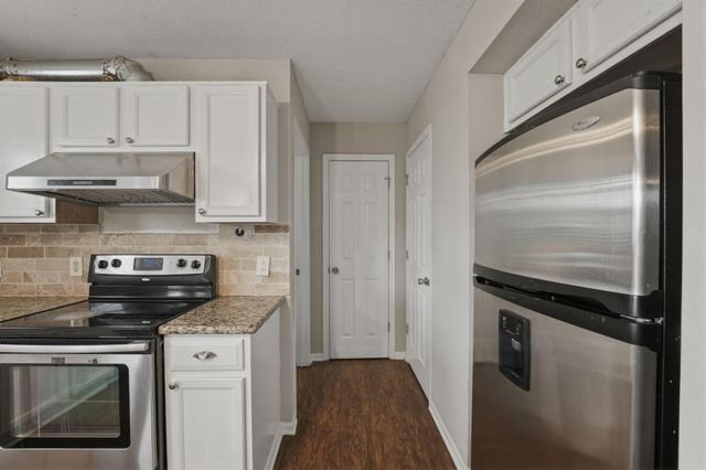 1161 Willow Oak Drive, Blacklick, OH 43004