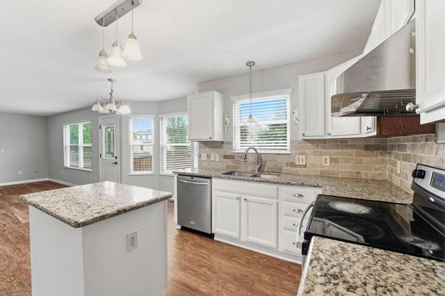 1161 Willow Oak Drive, Blacklick, OH 43004