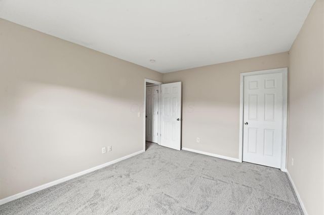 1161 Willow Oak Drive, Blacklick, OH 43004