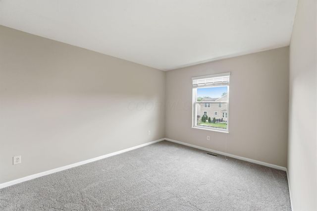 1161 Willow Oak Drive, Blacklick, OH 43004