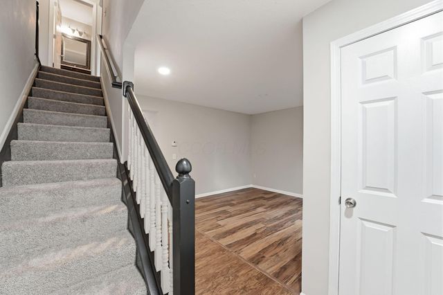 1161 Willow Oak Drive, Blacklick, OH 43004