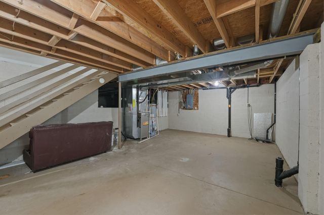 1161 Willow Oak Drive, Blacklick, OH 43004