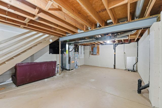 1161 Willow Oak Drive, Blacklick, OH 43004