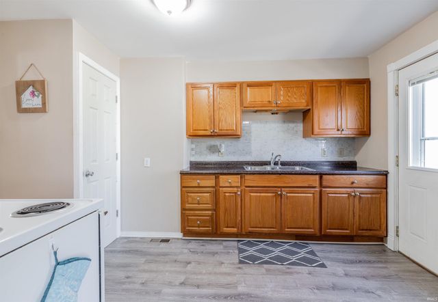 1825 S Bosse Avenue, Evansville, IN 47712