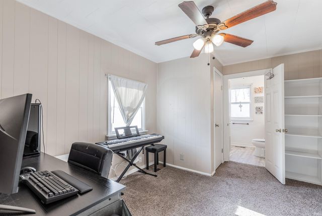 1825 S Bosse Avenue, Evansville, IN 47712