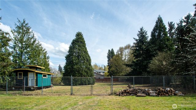 11409 93rd Avenue E, Puyallup, WA 98373