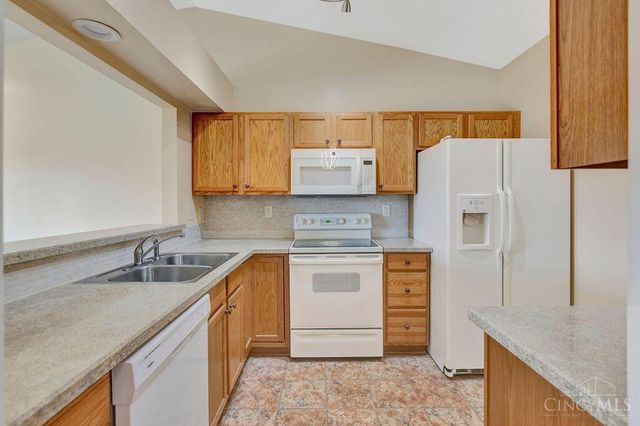 5570 Harbourwatch Way, Deerfield Twp., OH 45040