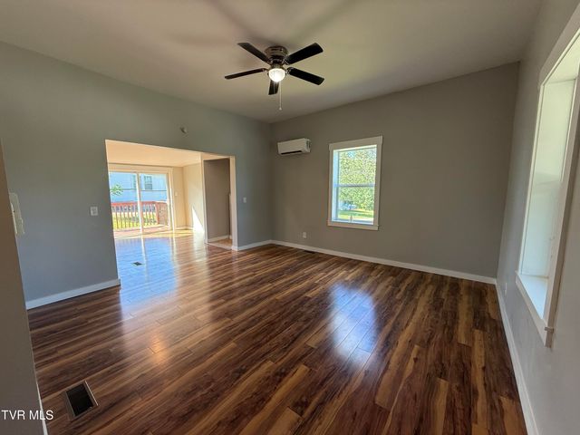 411 South Hill Street, Greeneville, TN 37745