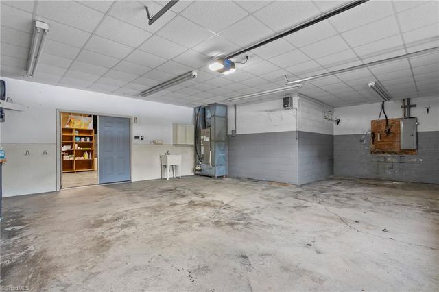 200 Kanah Drive, Winston-salem, NC 27107