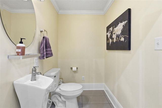 2829 W Prien Lake Road, Lake Charles, LA 70605