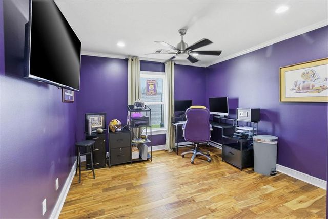 2829 W Prien Lake Road, Lake Charles, LA 70605