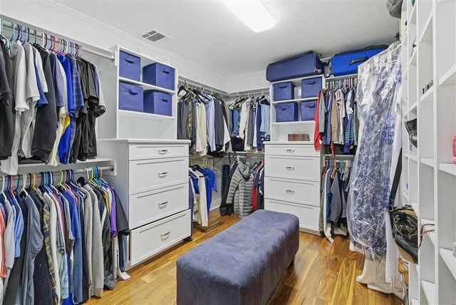 2829 W Prien Lake Road, Lake Charles, LA 70605