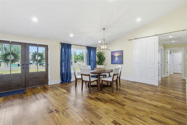 2829 W Prien Lake Road, Lake Charles, LA 70605