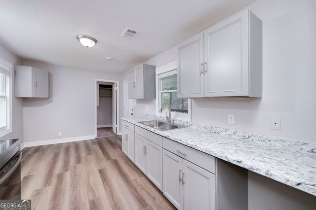 3930 W Side Place, Ellenwood, GA 30294