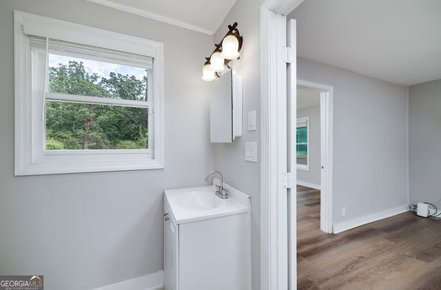 3930 W Side Place, Ellenwood, GA 30294