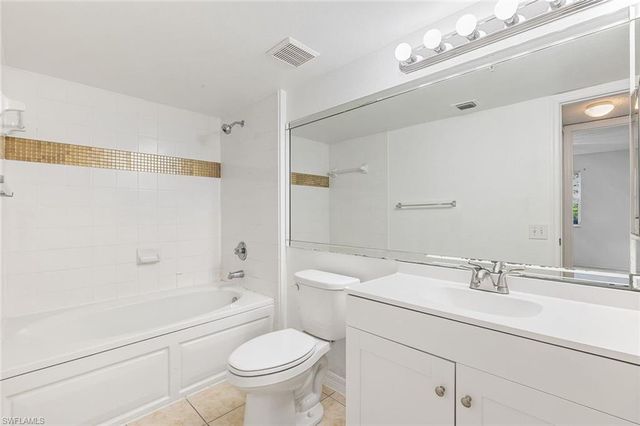 8920 Colonnades CT E 518, Bonita Springs, FL 34135