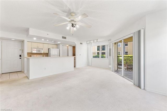 8920 Colonnades CT E 518, Bonita Springs, FL 34135