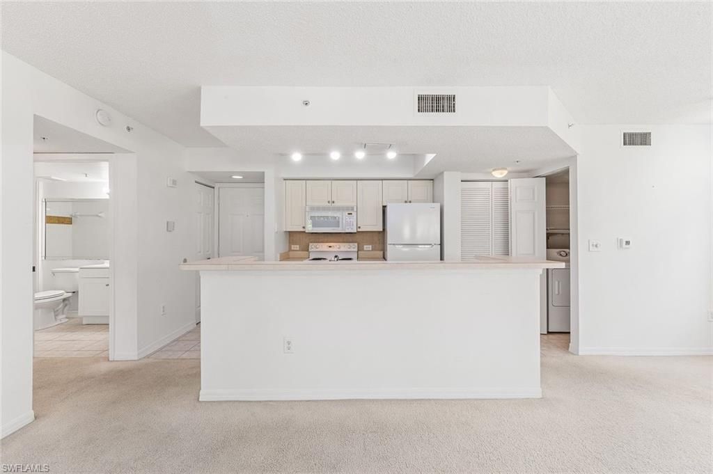 8920 Colonnades CT E 518, BONITA SPRINGS, FL 34135 — photo 5