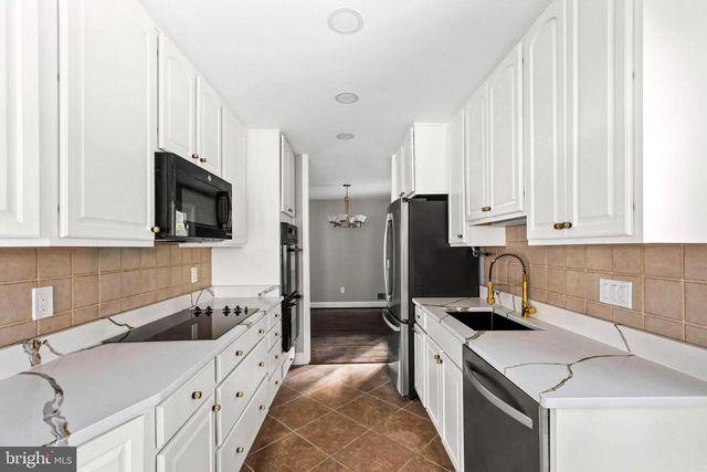 2306 MARLINE CT, Woodbridge, VA 22192