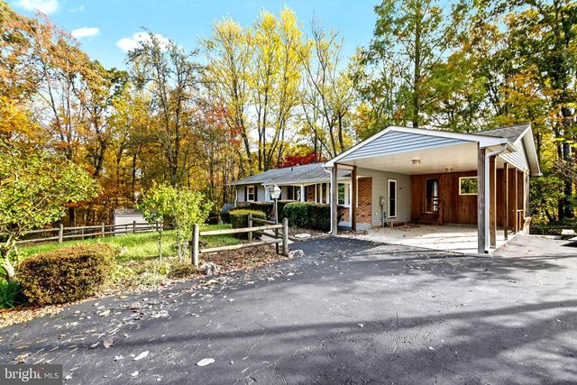 2306 MARLINE CT, Woodbridge, VA 22192