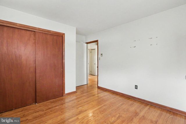 542 W AREBA AVE, Hershey, PA 17033