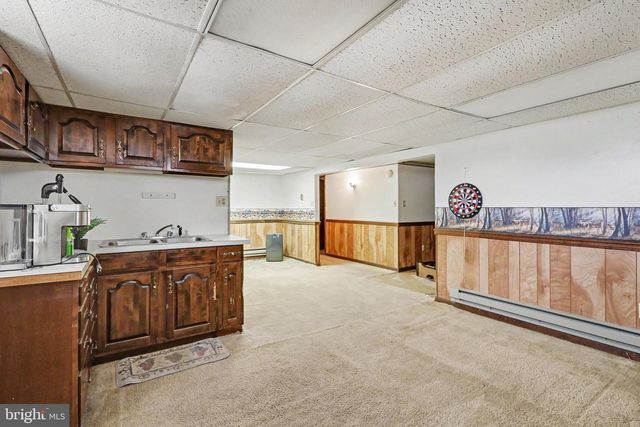 542 W AREBA AVE, Hershey, PA 17033