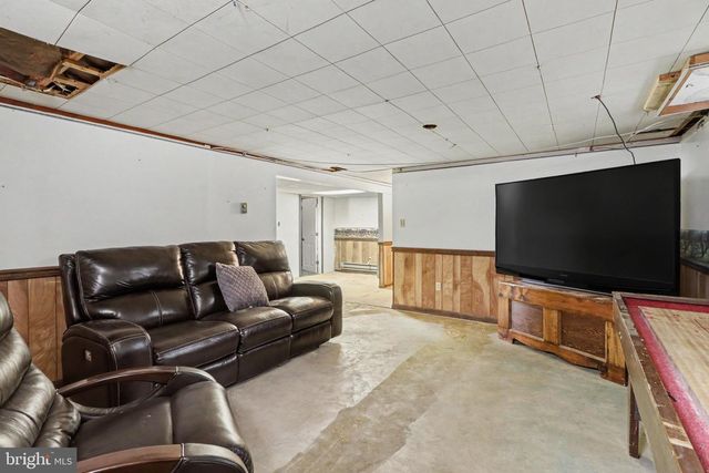 542 W AREBA AVE, Hershey, PA 17033