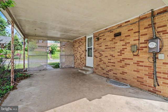 542 W AREBA AVE, Hershey, PA 17033