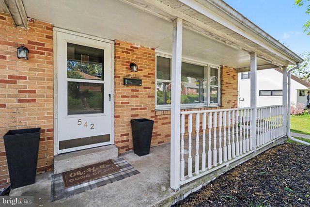 542 W AREBA AVE, Hershey, PA 17033