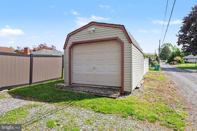 542 W AREBA AVE, Hershey, PA 17033