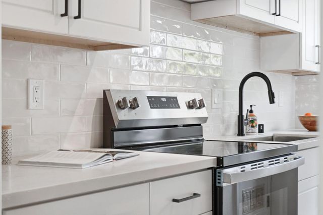 1318 Terra Nova Boulevard, Pacifica, CA 94044