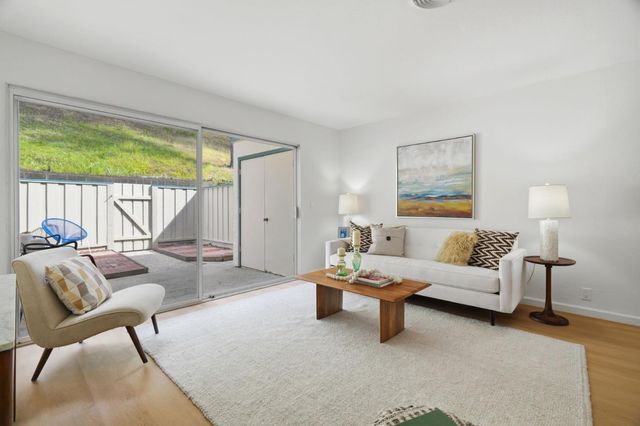 1318 Terra Nova Boulevard, Pacifica, CA 94044