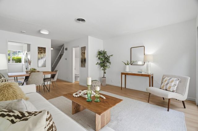 1318 Terra Nova Boulevard, Pacifica, CA 94044